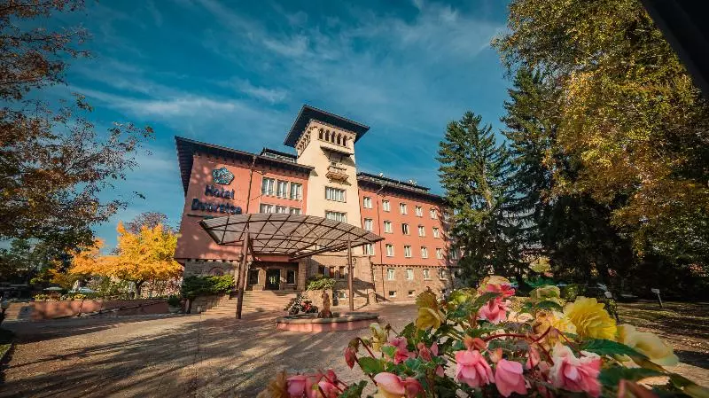 Spa Hotel Dvoretsa