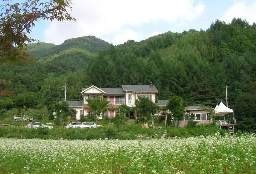 Hotelli Geum Dang Lodge