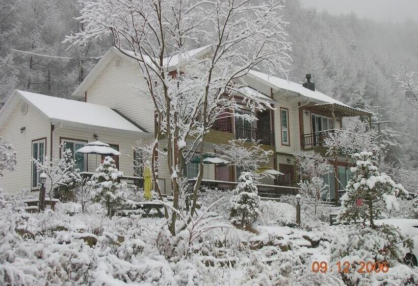 בית מלון כפרי Geum Dang Lodge