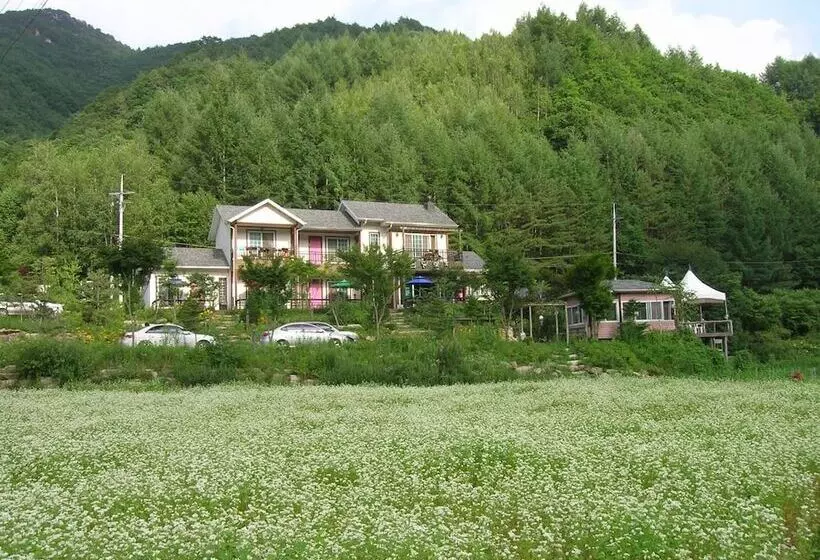 Hotelli Geum Dang Lodge