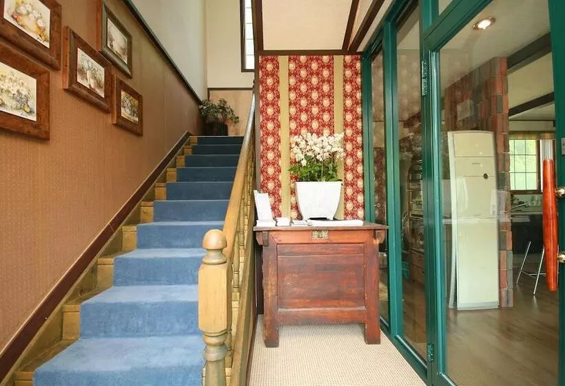 Hotelli Geum Dang Lodge