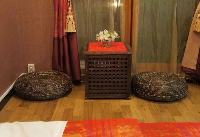 Hotelli Geum Dang Lodge