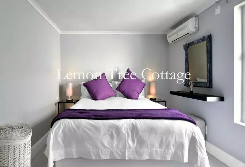 Hotelli Lemon Tree Cottage
