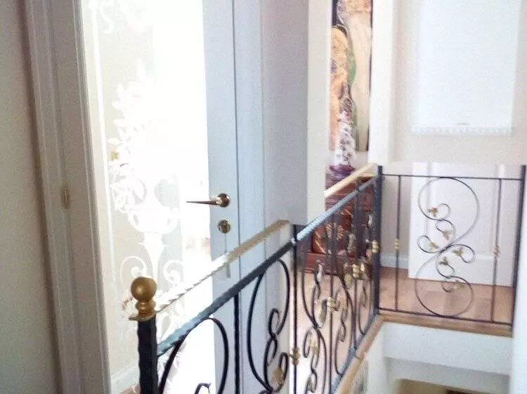 Aamiaismajoitus (B&B) La Dimora Del Giurista