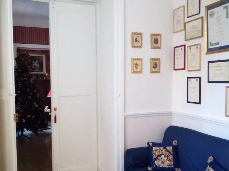 Aamiaismajoitus (B&B) La Dimora Del Giurista