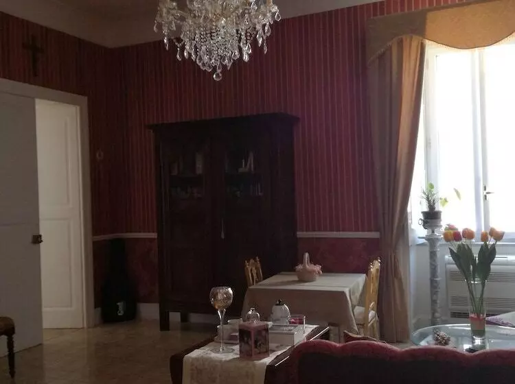 Aamiaismajoitus (B&B) La Dimora Del Giurista