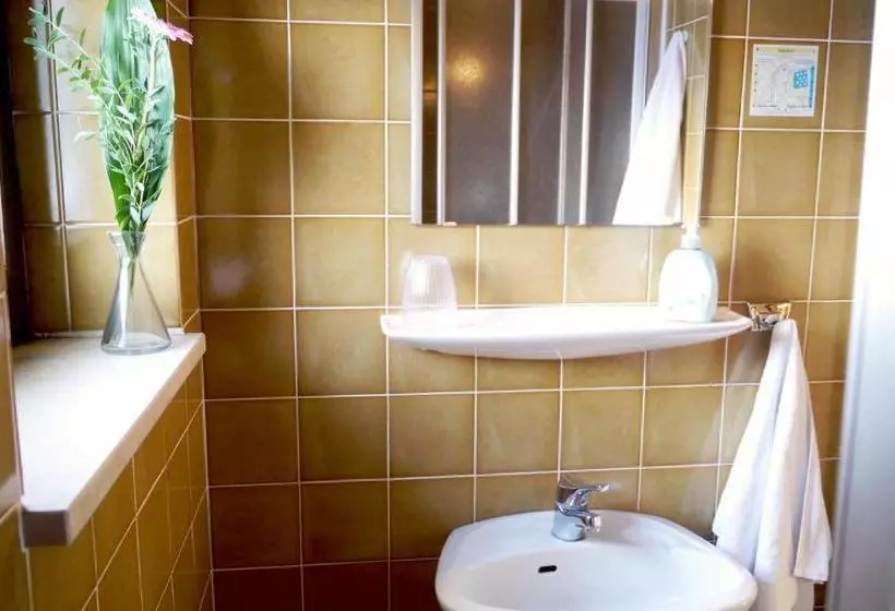 Aamiaismajoitus (B&B) Pension Tanne