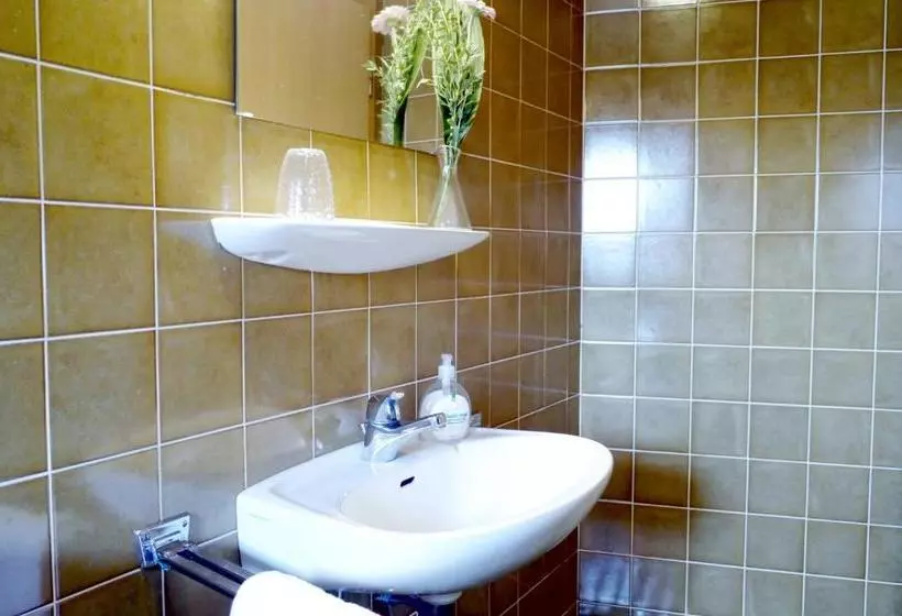 Aamiaismajoitus (B&B) Pension Tanne