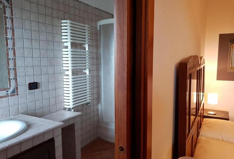 مبيت وإفطار Villa Cipriano