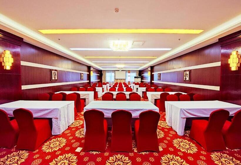 Golden Peacock Hotel Blantyre