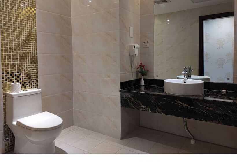 Golden Peacock Hotel Blantyre