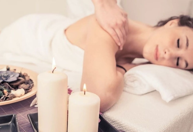 Golden Peacock Hotel Blantyre