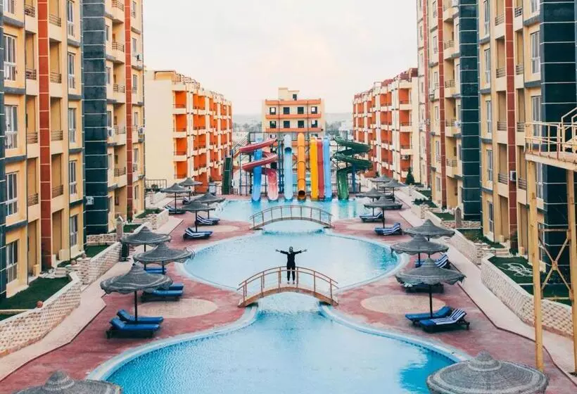 هتل Retal View North Coast Aqua Park