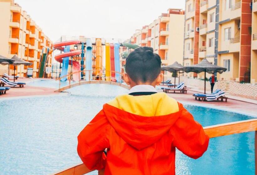 هتل Retal View North Coast Aqua Park