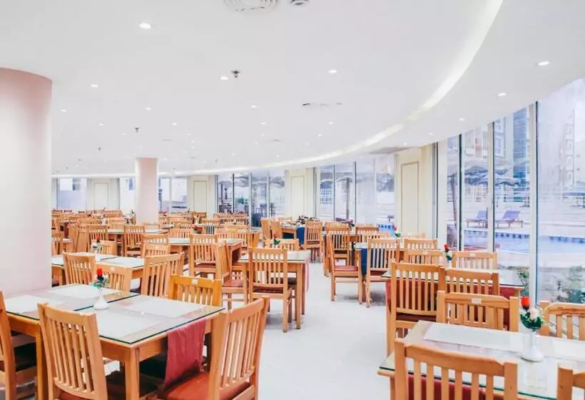 هتل Retal View North Coast Aqua Park