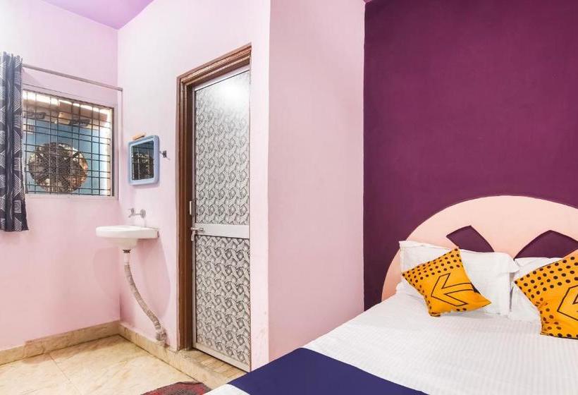 酒店 Spot On 67348 R K Lodge