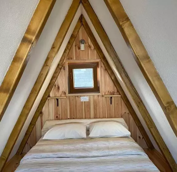 پانسیون Bungalows And Rooms Ivan