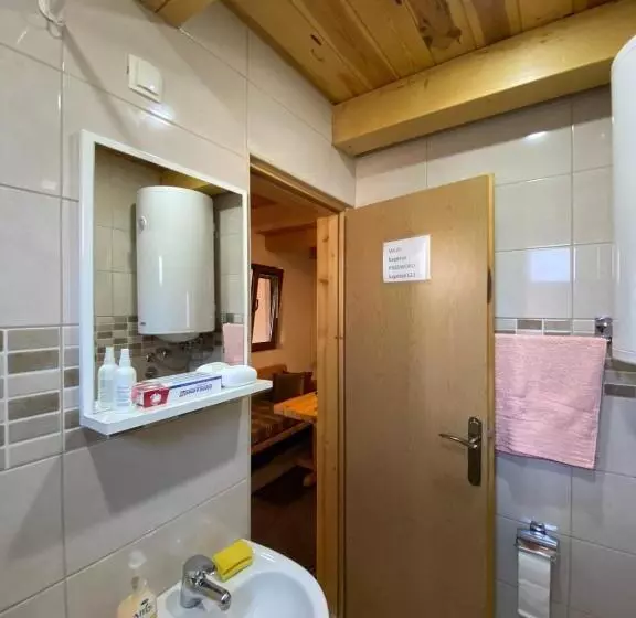 پانسیون Bungalows And Rooms Ivan