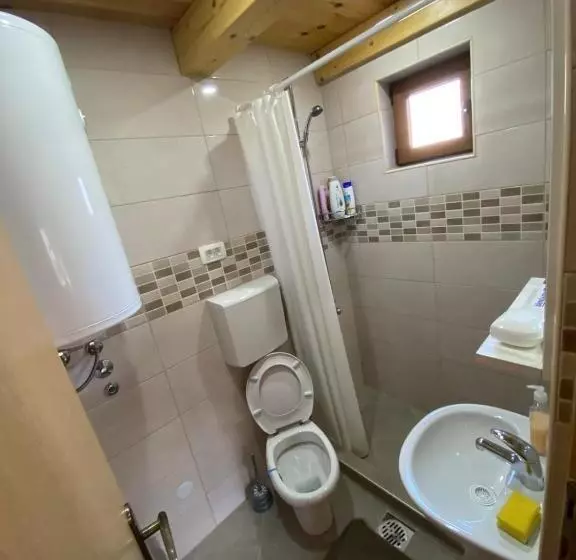 پانسیون Bungalows And Rooms Ivan