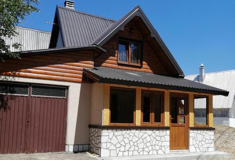 بنسيون Bungalows And Rooms Ivan