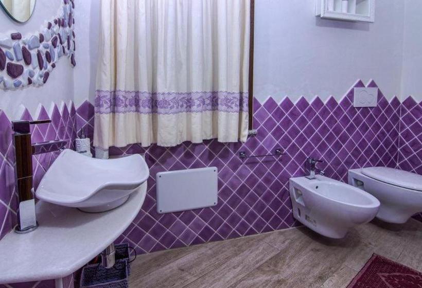 پانسیون Room Tortoli