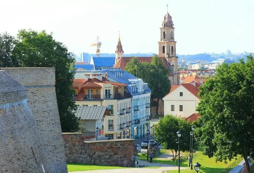 Hotelli Barbacan Apartments