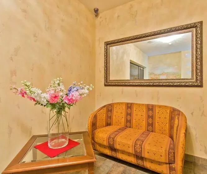 Hotelli Barbacan Apartments