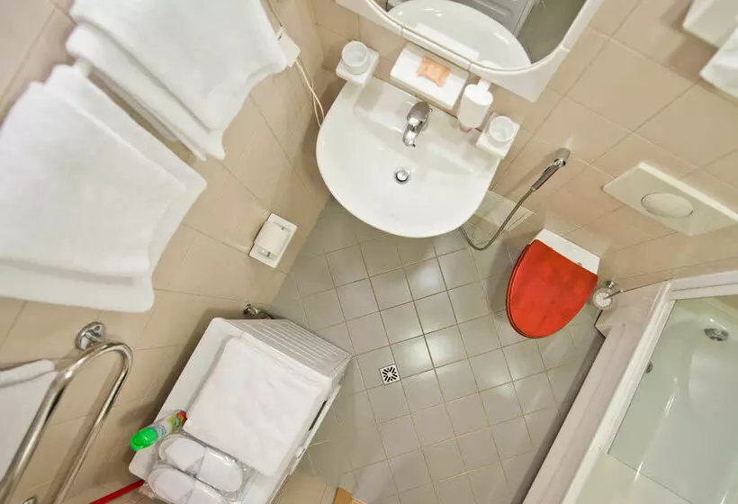 Hotelli Barbacan Apartments