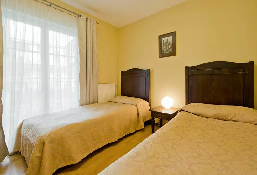 Hotelli Barbacan Apartments