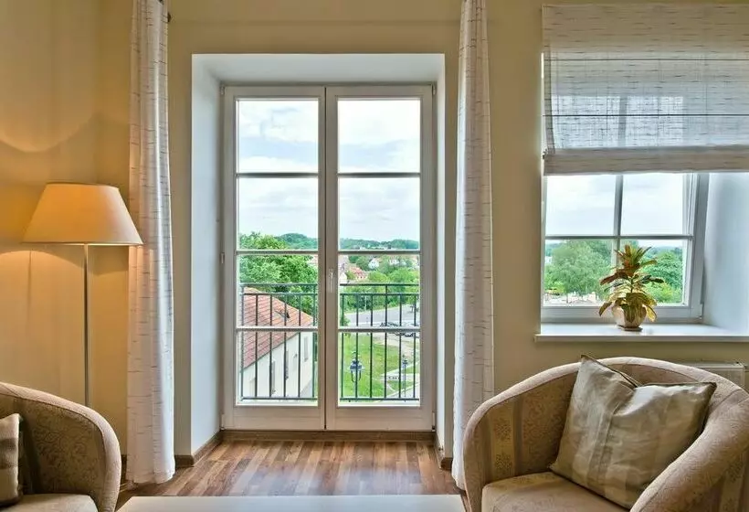 Hotelli Barbacan Apartments