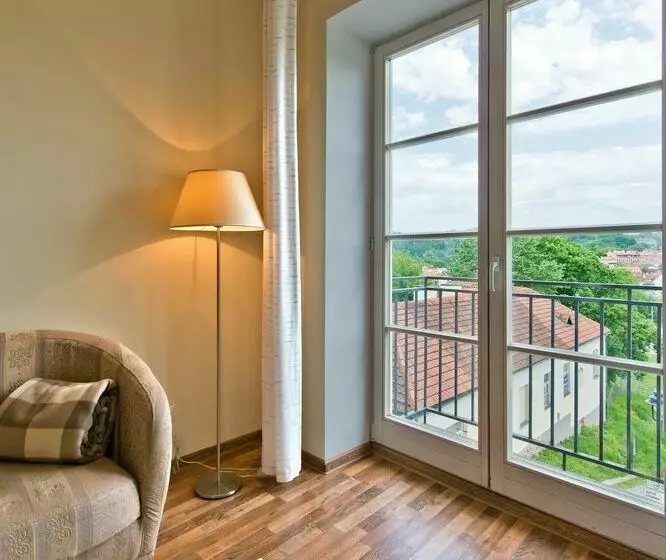 Hotelli Barbacan Apartments