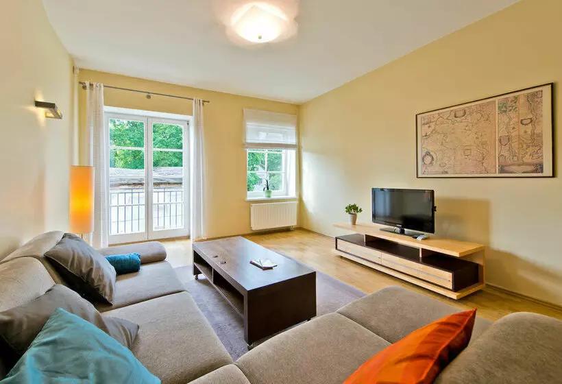 Hotelli Barbacan Apartments