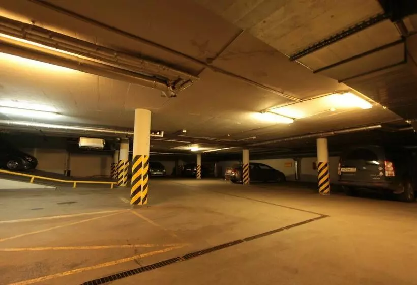 Hotelli Barbacan Apartments