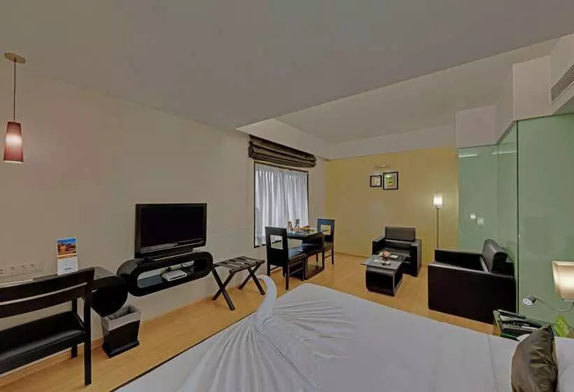 هتل Comfort Inn Sunset