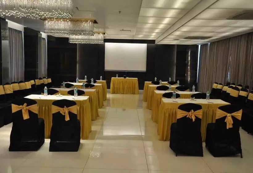 هتل Comfort Inn Sunset