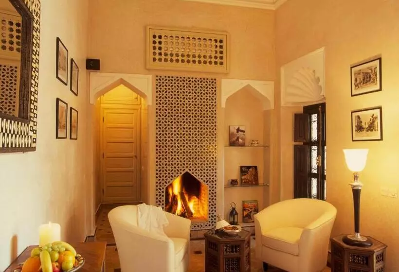 هتل Dar Les Cigognes