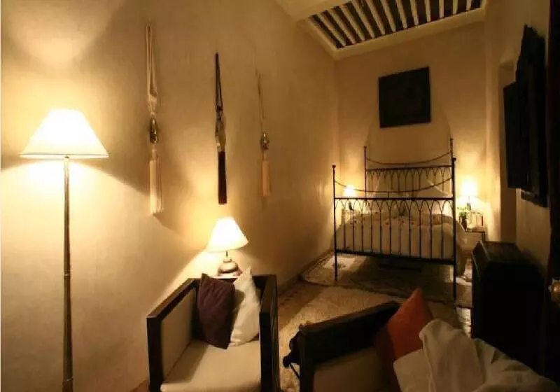 هتل Dar Les Cigognes