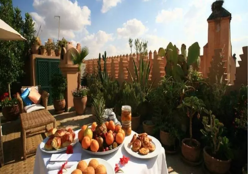 هتل Dar Les Cigognes