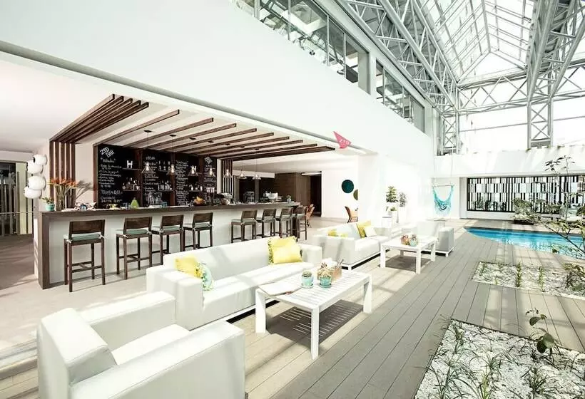 Tikal Futura Hotel & Convention Center