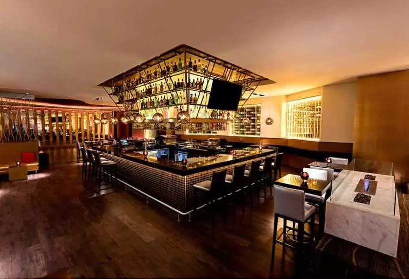 Tikal Futura Hotel & Convention Center