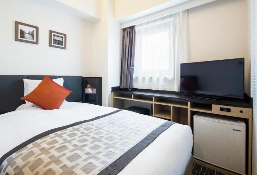 בית מלון כפרי Mystays Shin Osaka Conference Center