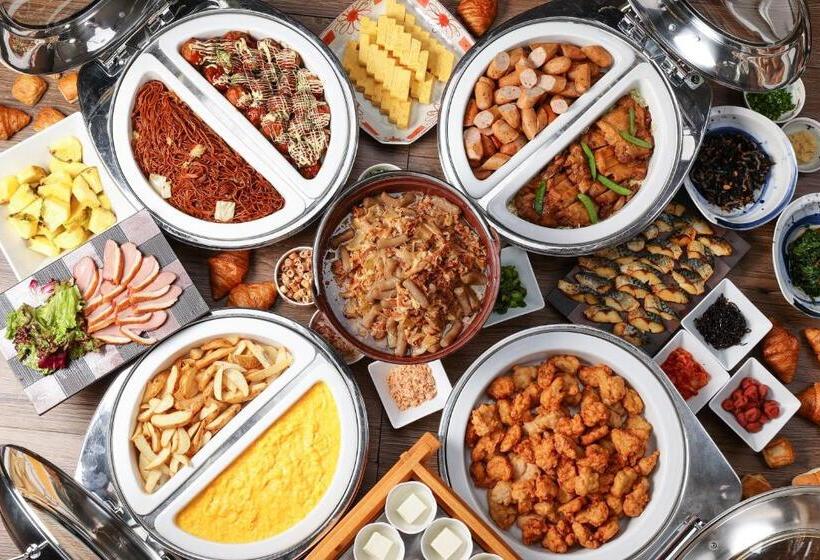 בית מלון כפרי Mystays Shin Osaka Conference Center