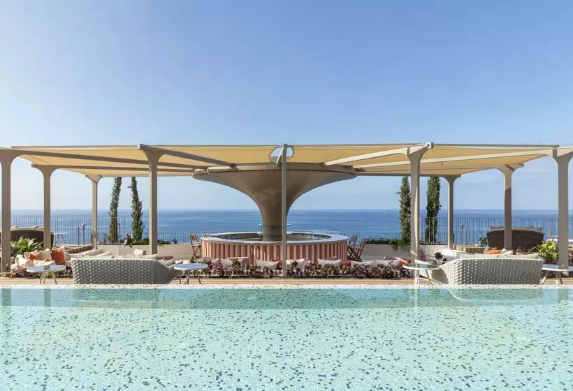 فندق Next by Savoy Signature