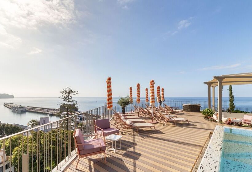 هتل Next by Savoy Signature