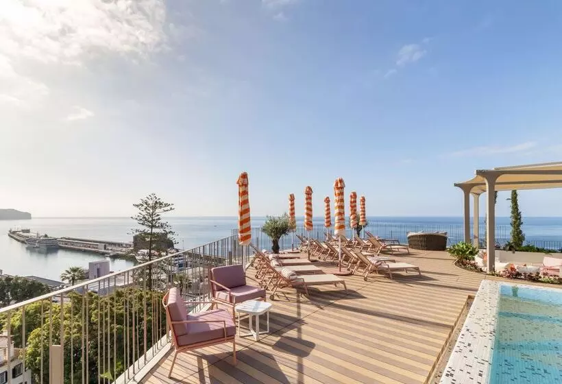 فندق Next by Savoy Signature