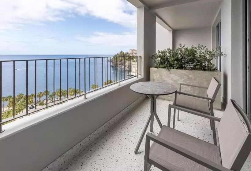 فندق Next by Savoy Signature