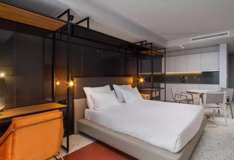 فندق Next by Savoy Signature