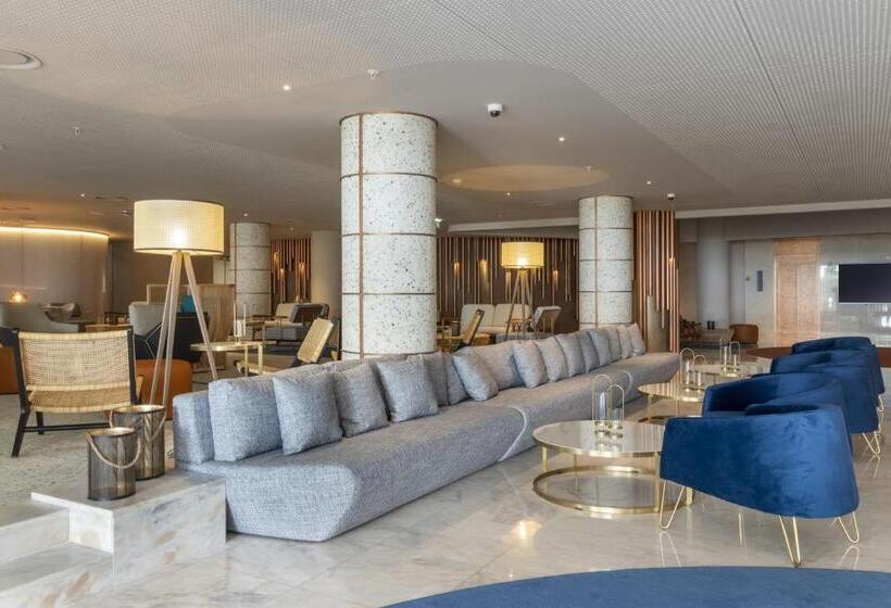 هتل Next by Savoy Signature