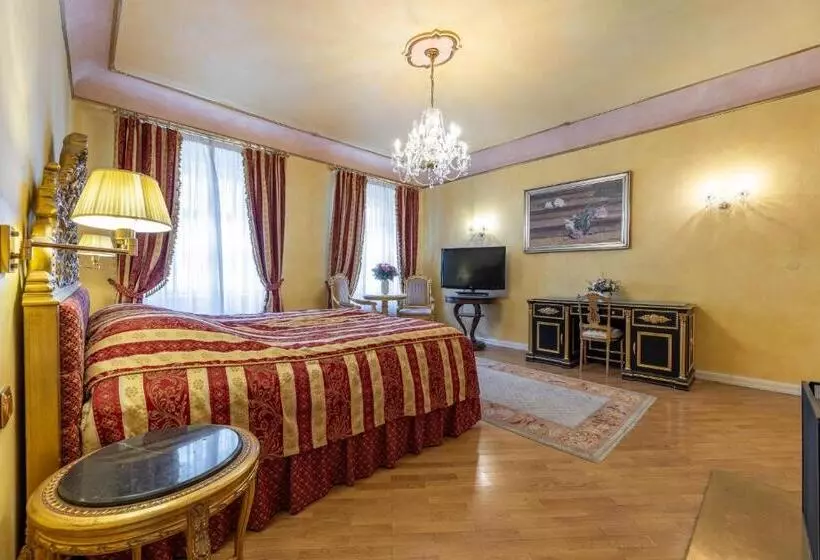 هتل Nosticova Apartments