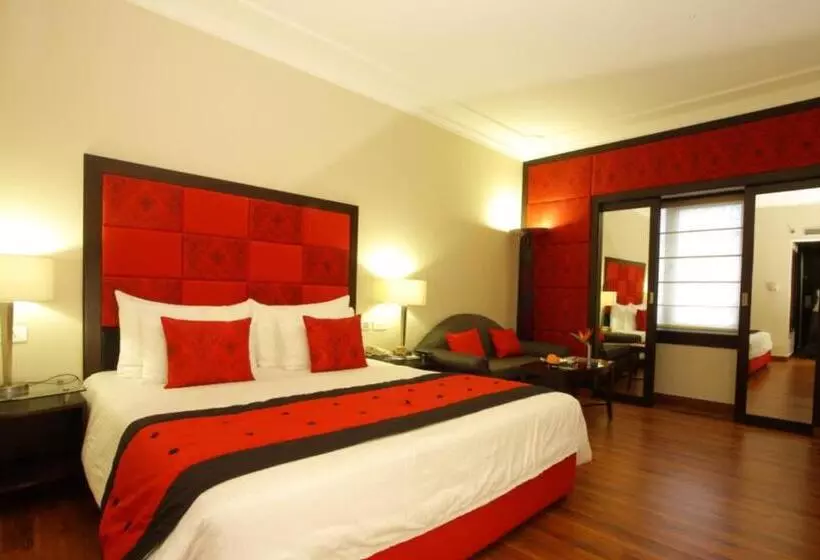 هتل Park Plaza, Ludhiana